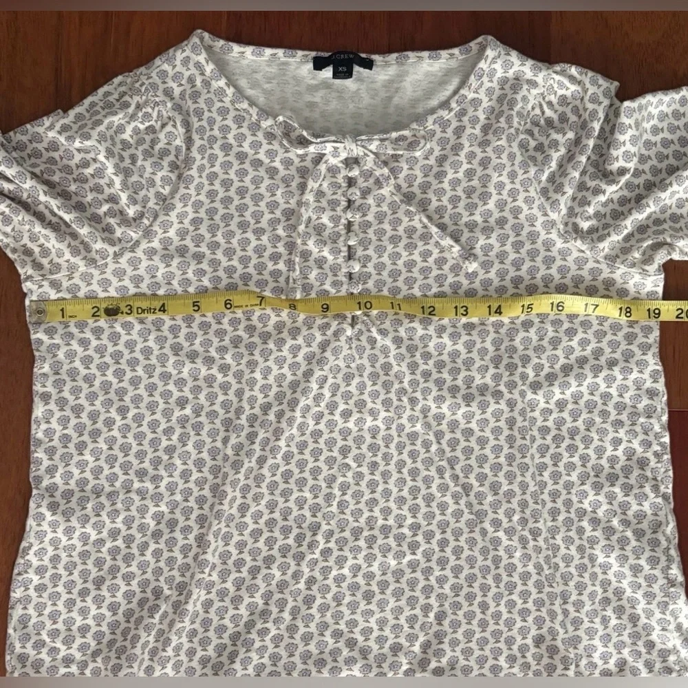 J. Crew Broken-in Jersey Top Womens XS Hyacinth Floral Feminine 100% Cotton